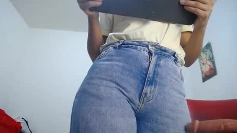 Snapshot of ariacoral chatting on 09/09/25, 12:37 ariacoral online show from 09/09/25, 12:37