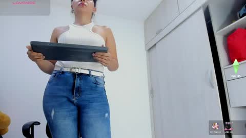 ariacoral online show from 05/26/26, 01:29