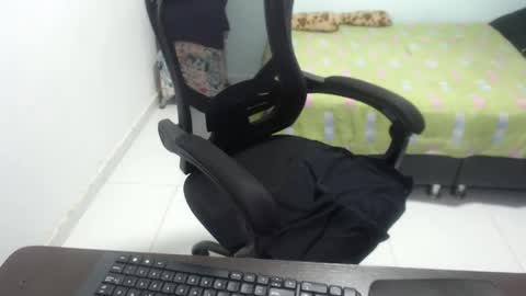 ...Ariana... online show from 02/10/25, 05:09