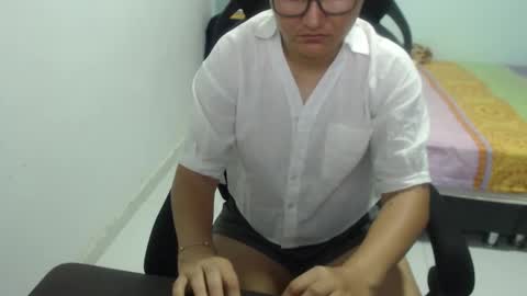 ...Ariana... online show from 02/20/25, 06:57