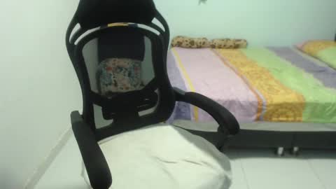 ...Ariana... online show from 03/03/25, 08:21