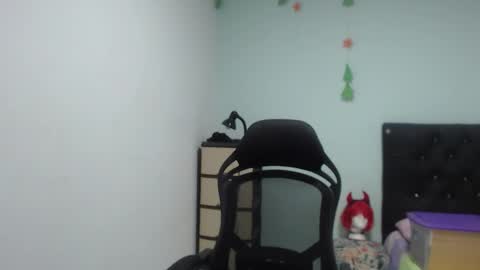 ...Ariana... online show from 10/10/25, 05:56