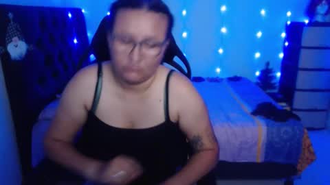 ...Ariana... online show from 11/06/25, 06:53