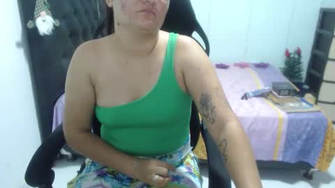 ...Ariana... online show from 11/18/25, 06:34