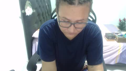 ...Ariana... online show from 12/01/25, 06:24