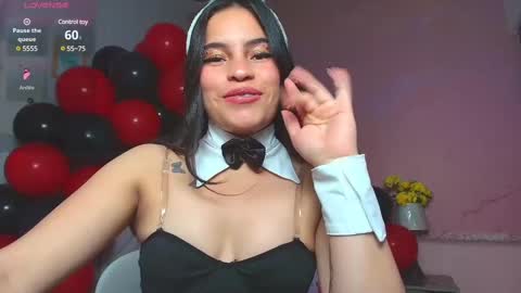 Snapshot of ariadna_dawson8 chatting on 02/20/25, 08:14 Ari online show from 02/20/25, 08:14