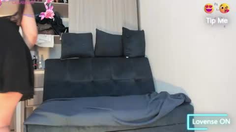 Snapshot of ariadna_grad chatting on 07/21/26, 01:02 A r i a d n a online show from 07/21/26, 01:02