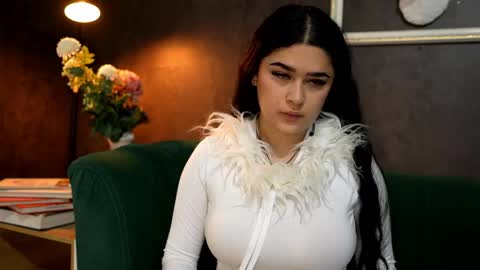 Snapshot of ariadna_milano chatting on 05/22/26, 01:06 - -. .- Ariadna -. .- - online show from 05/22/26, 01:06