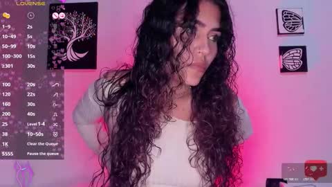 Ari online show from 11/26/25, 10:22