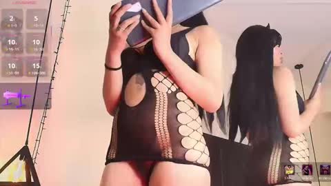 Snapshot of ariadnaaa_ chatting on 04/26/26, 03:26 Ariadna online show from 04/26/26, 03:26