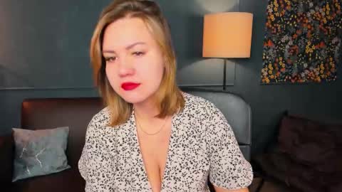 ariaeven online show from 12/14/25, 04:51