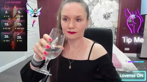 AriaGray online show from 09/14/25, 08:35