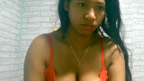 Snapshot of ariah13 chatting on 05/22/26, 02:40 ariah13 online show from 05/22/26, 02:40