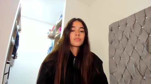 Aria Montgomery online show from 12/31/24, 04:49