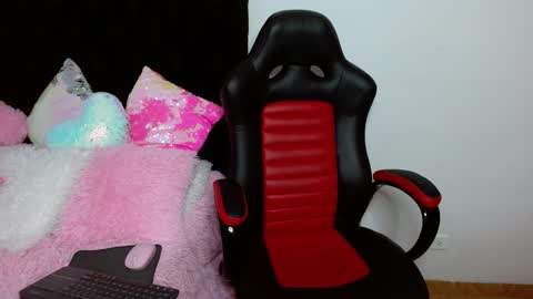 Snapshot of ariana_28 chatting on 01/19/25, 03:21 Ariana lvarez online show from 01/19/25, 03:21