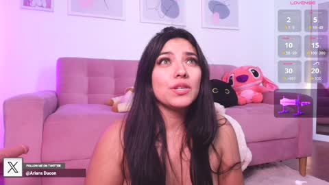 Snapshot of ariana_bae_ chatting on 01/14/25, 03:01 online show from 01/14/25, 03:01