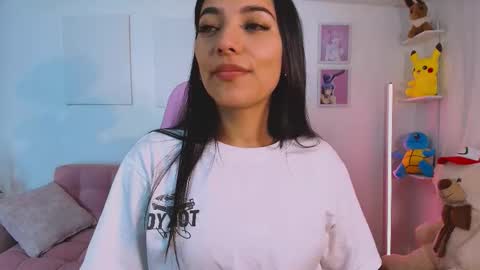 Snapshot of ariana_bae_ chatting on 10/01/25, 12:16 online show from 10/01/25, 12:16