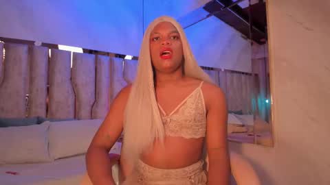 ariana_grande233 online show from 02/24/26, 11:41