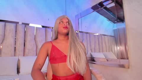 ariana_grande233 online show from 05/31/26, 11:39