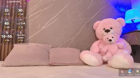 Ariana online show from 02/18/26, 12:23