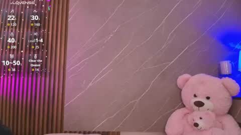 Snapshot of ariana_jhonson11 chatting on 06/24/26, 11:09 Ariana online show from 06/24/26, 11:09