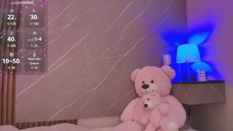 Snapshot of ariana_jhonson11 chatting on 06/26/26, 11:14 Ariana online show from 06/26/26, 11:14