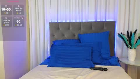 Ariana online show from 12/17/25, 12:16