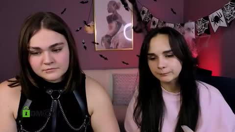 ariana_ross7 online show from 10/28/25, 08:33