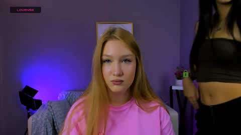 ariana_ross7 online show from 11/21/25, 10:25