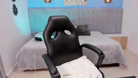 Snapshot of ariana_skinny20 chatting on 02/19/26, 02:29 Ariana online show from 02/19/26, 02:29