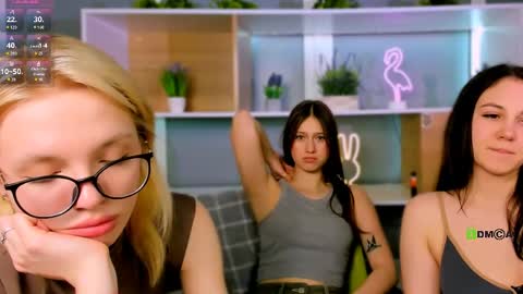 arianaa_cat online show from 03/02/26, 03:41