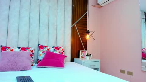 Arianaa Gray online show from 01/08/26, 03:53