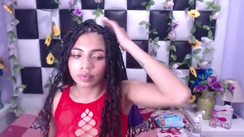 arianaa tompsoon online show from 12/11/24, 07:20