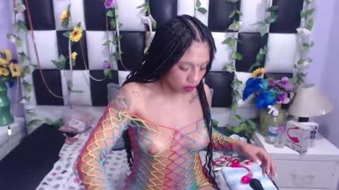 arianaa tompsoon online show from 12/21/24, 03:47