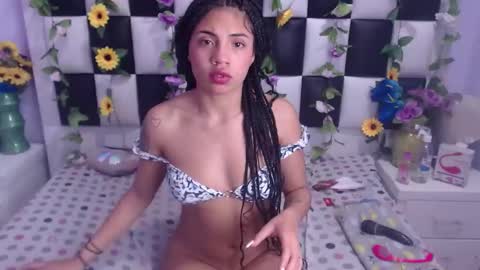 arianaa tompsoon online show from 01/03/25, 06:01