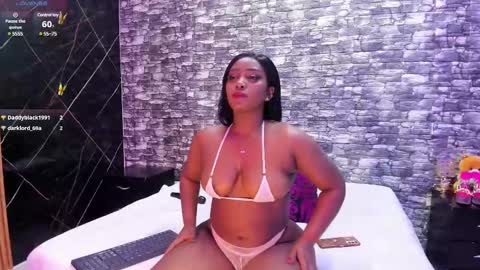 Ariana online show from 02/19/25, 03:49