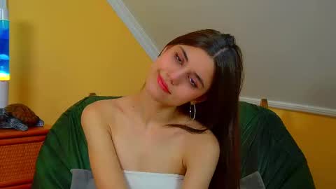 Ariana online show from 11/12/25, 06:47