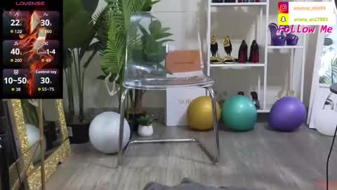 Snapshot of arianaari88 chatting on 09/20/25, 06:20 Ariana online show from 09/20/25, 06:20