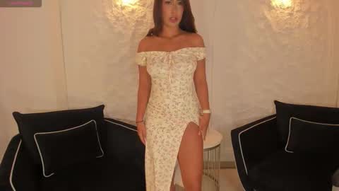 Snapshot of arianadumont chatting on 11/10/25, 12:04 Ariana Dumont online show from 11/10/25, 12:04