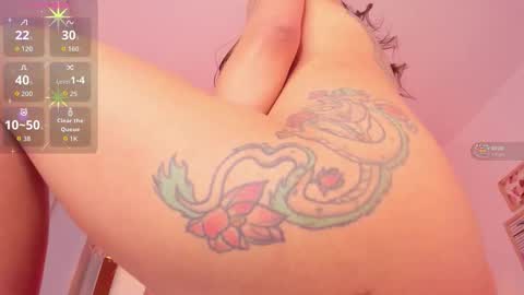 Ariana online show from 11/25/25, 05:13