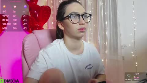 arianahot777 online show from 02/19/25, 12:25