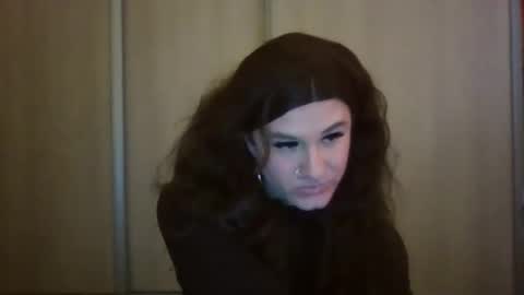 Ariana 3 online show from 12/14/24, 02:21