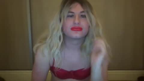 Ariana 3 online show from 12/21/24, 09:04