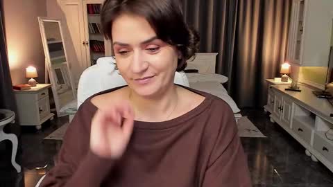 Ana online show from 02/09/26, 04:11