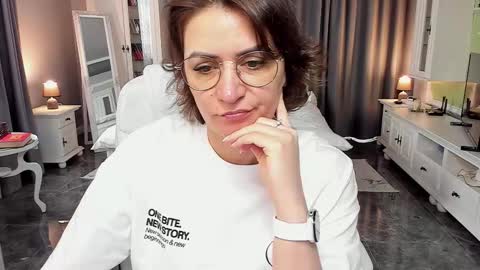 Ana online show from 03/16/26, 09:02