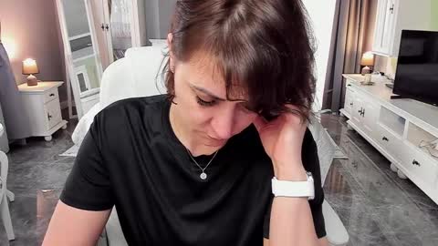 Ana online show from 03/18/26, 10:18