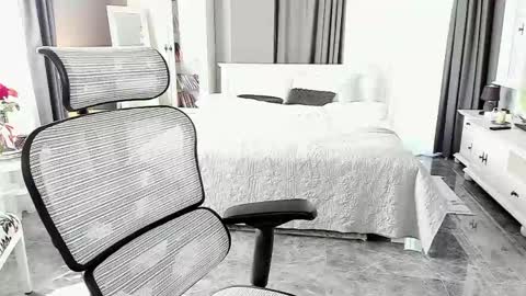 Ana online show from 05/27/26, 12:35