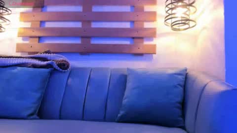 Ari  online show from 10/07/25, 01:08