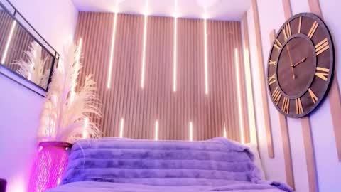 Ari  online show from 12/13/25, 07:53