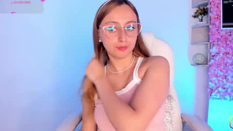 Arianna online show from 10/10/25, 05:01